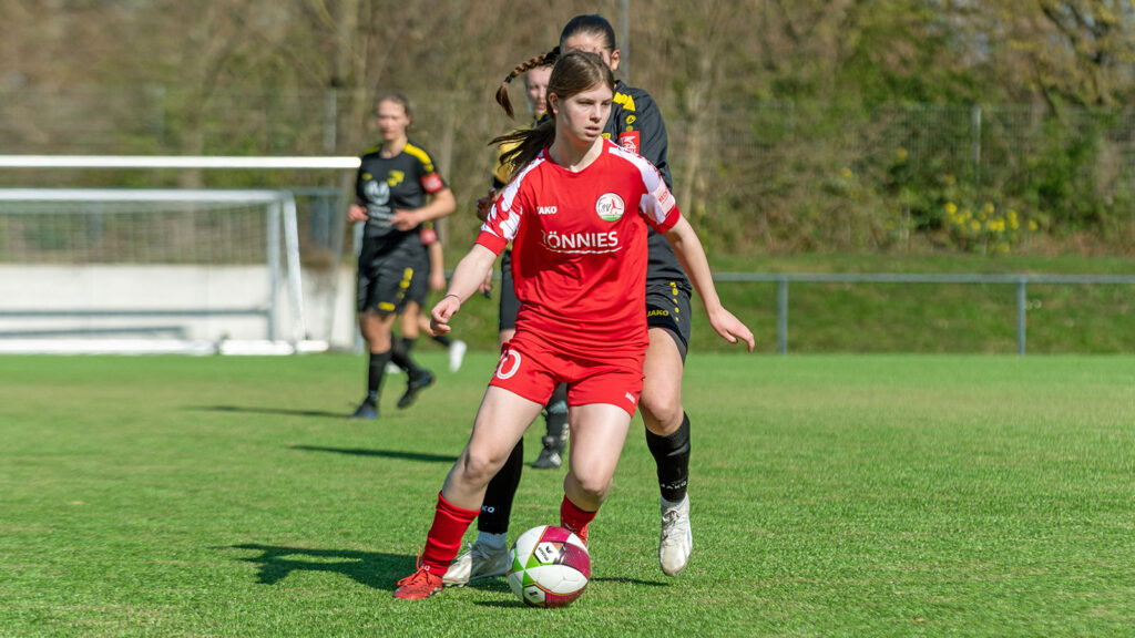 FSV-Offensivtalent Greta Hohensee (Foto: Boris Kessler / FSV Gütersloh 2009)